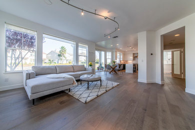 Inspiration for a contemporary family room remodel in San Francisco
