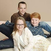 Lacey Tau's photo