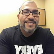 Adam Vee's photo