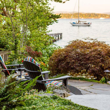 Casual Lakeside Living with a Pacific Northwest Vibe