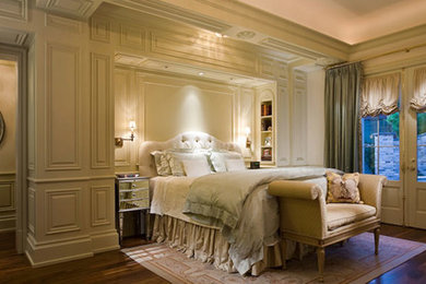 Bedroom - transitional bedroom idea in Phoenix