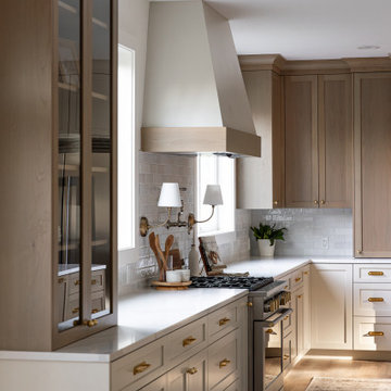 Timeless Chic: Elegant Neutral Kitchen