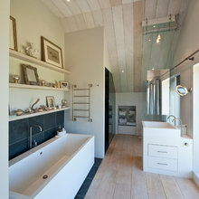 Hanin - Master Bathroom