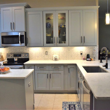 Intimate Kitchen