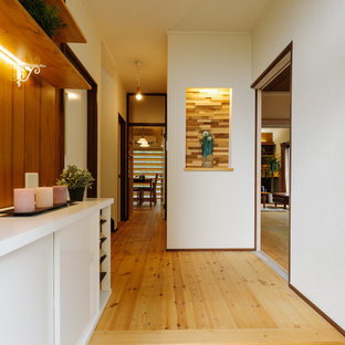 他の地域の和風のおしゃれな玄関の写真