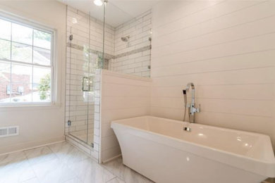 Example of a bathroom design