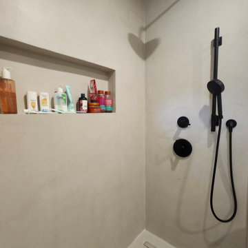 Project Raq (bathrooms)