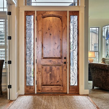 Foyer - The Scenic Slope - Crafty Split-Level Ranch