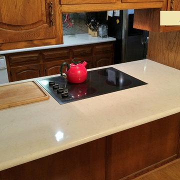 London Grey Caesarstone with Stainless Steel Backsplash