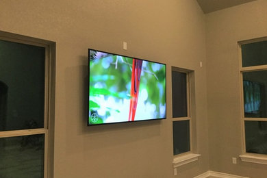 TV Mounting 75 inch