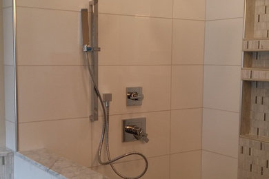 Bathroom - bathroom idea in Ottawa