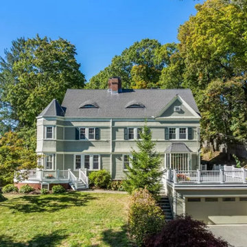 213 Gardner Rd Brookline
