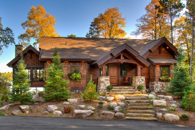 Inspiration for a rustic home design remodel in Minneapolis
