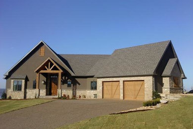 Exterior home idea in Other