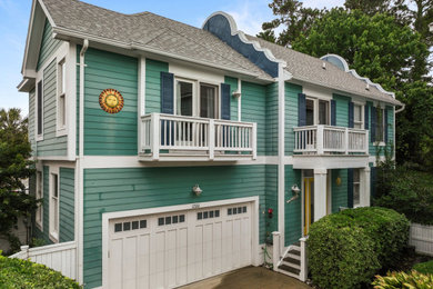 Shabby-chic style exterior home idea in Other