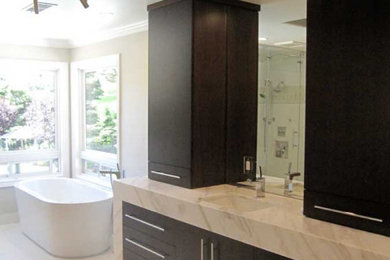 Example of a bathroom design in San Francisco