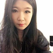 Nana Huang's photo