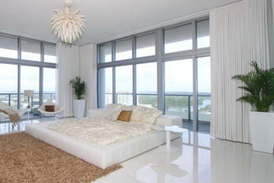 Bedroom - bedroom idea in Miami