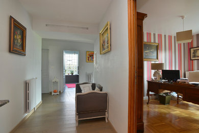 Exemple d'un couloir chic.