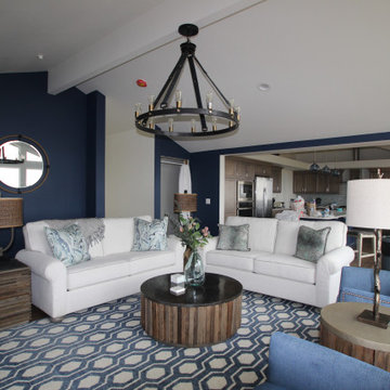 Luxury Ocean Front Vacation Home Living Room Chandelier
