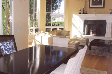 Example of a classic dining room design in San Diego