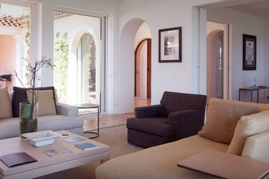 Contemporary living room in London.