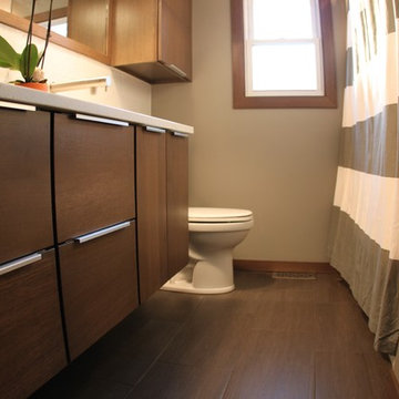 Modern clean line bathroom