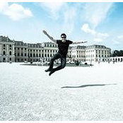 Ton Leelamanit's photo