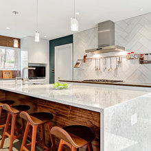 Kitchen Shelves with Full Tile vs. not