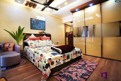 Inspiration for a zen home design remodel in Bengaluru