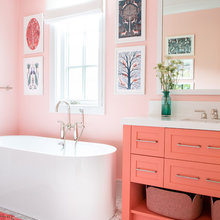 red bathroom decor