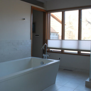Soothing & Contemporary Master Bath