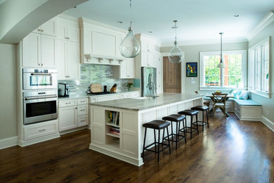 Inspiration for a transitional kitchen remodel in Atlanta