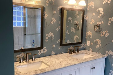 Bathroom - traditional bathroom idea in Nashville