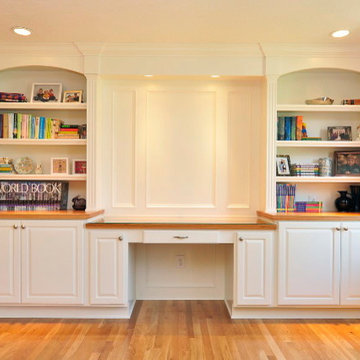 Home Offices and Built-Ins