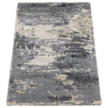 Gray Abstract Design Wool and Silk Hand Knotted Mat Rug 2' x 2'10"