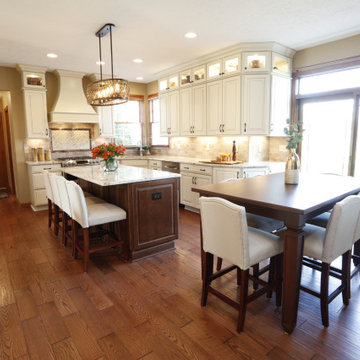 A Cook’s Kitchen Built for Entertaining