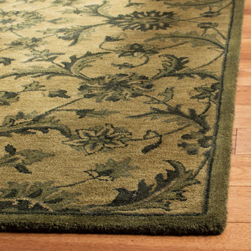 Safavieh Antiquity Collection AT824 Rug, Olive/Green, 7'6"x9'6"