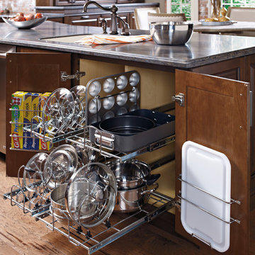 Pots & Pans Organized & Ready to Use