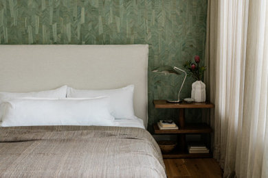 Beach style bedroom photo in Orange County