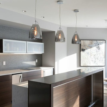 Modern Home Bar