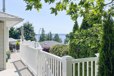 Minimalist deck photo in Other
