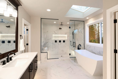 Bathroom photo in Other