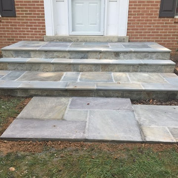Flagstone Walkway in Bethesda MD with Border on Stoop