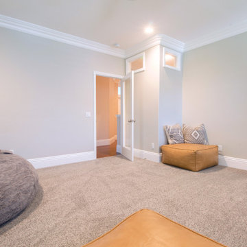 Family Room & Bathroom (Aliso Viejo)