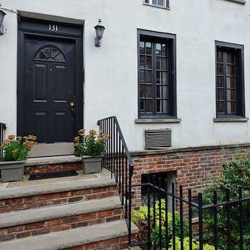 Beautifully Renovated Parlor Level Home