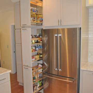 Kitchen Remodel Done in Maple With Quartzite Countertop