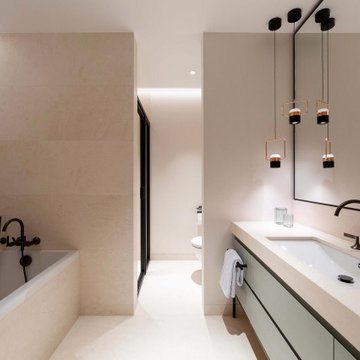 Ein modernes Badezimmer aus Marmor