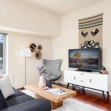 Contemporary-Modern Condo in Belltown