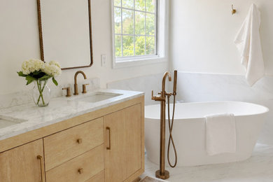 Inspiration for a modern bathroom remodel in Atlanta